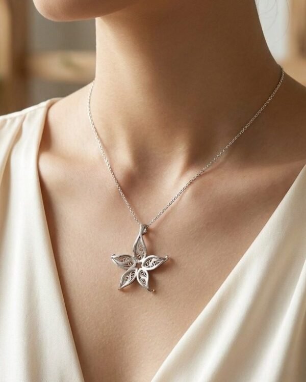 Mặt dây Lộc Biếc